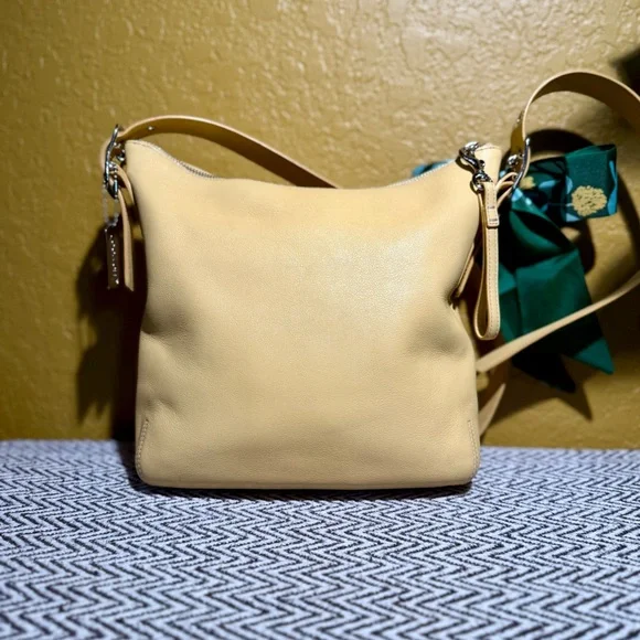 Vintage Coach Legacy Slim Duffle & Wristlet Set - Butter Yellow - 9326 - Picture 4 of 14